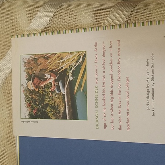 FISHERMANS BOOK: Every Anglers Guide to "AMAZING LURES & FLIES" - Picture 6 of 9